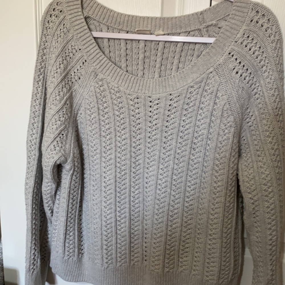 GAP - Picture 4 of 4